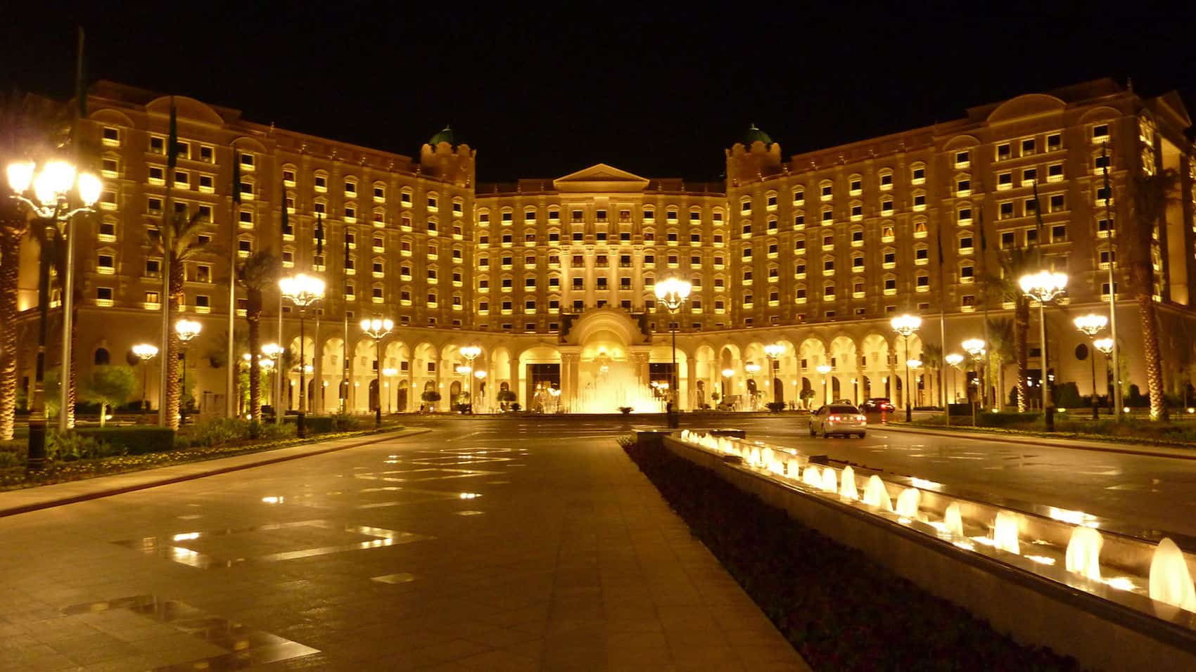 فندق ريتز كارلتون الرياض