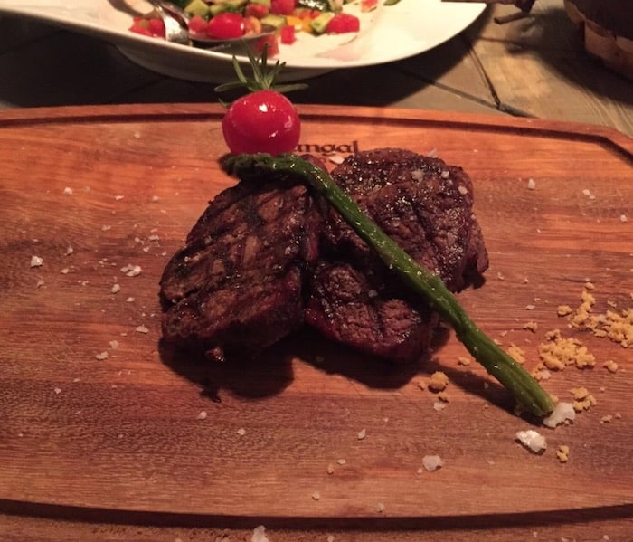 مطعم منقل ستيك هاوس باكو ‪Mangal Steak House