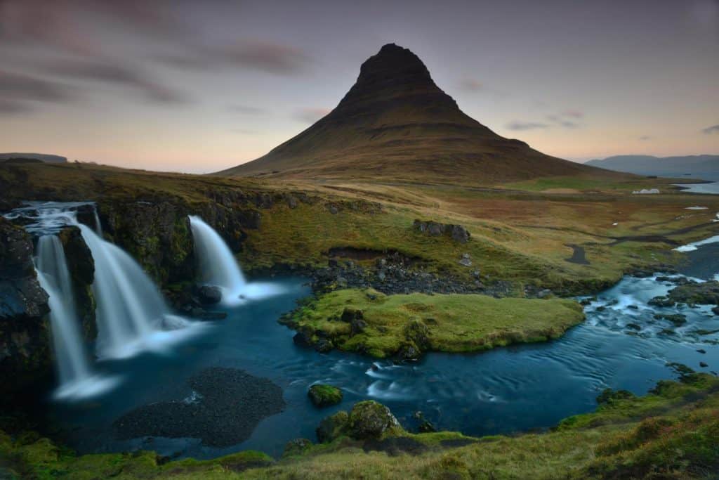  آيسلندا Iceland أفضل الوجهات لقضاء الاجازة الصيفية