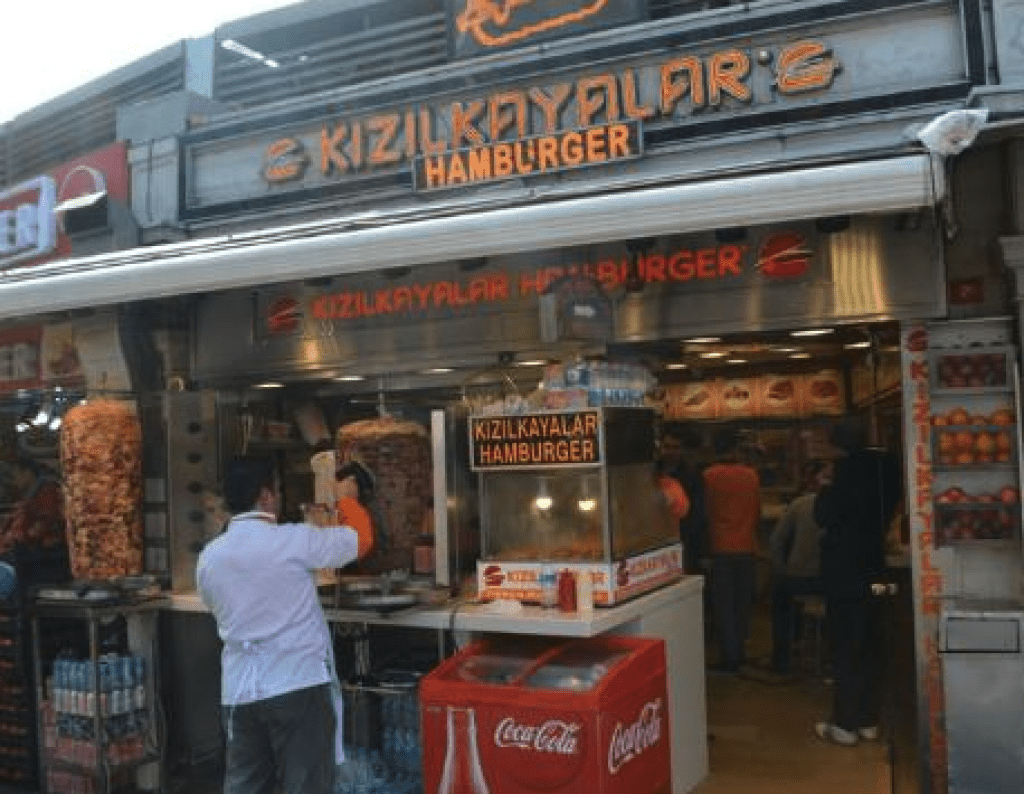 مطعم كيزيل كايالار Kızılkayalar افضل برجر في اسطنبول 