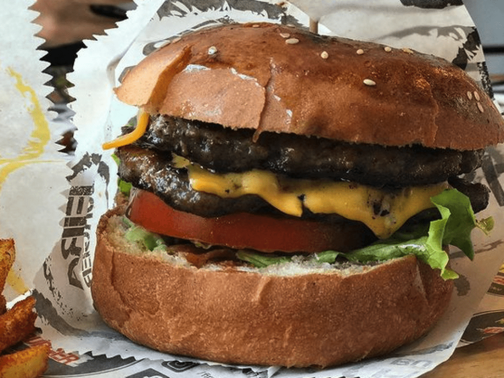 مطعم مانو برغر Mano Burger افضل برجر في اسطنبول 