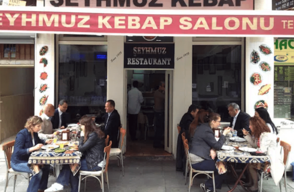 مطعم صالون كباب ŞEYHMUZ KEBAP SALONU افضل شاورما وكباب في اسطنبول