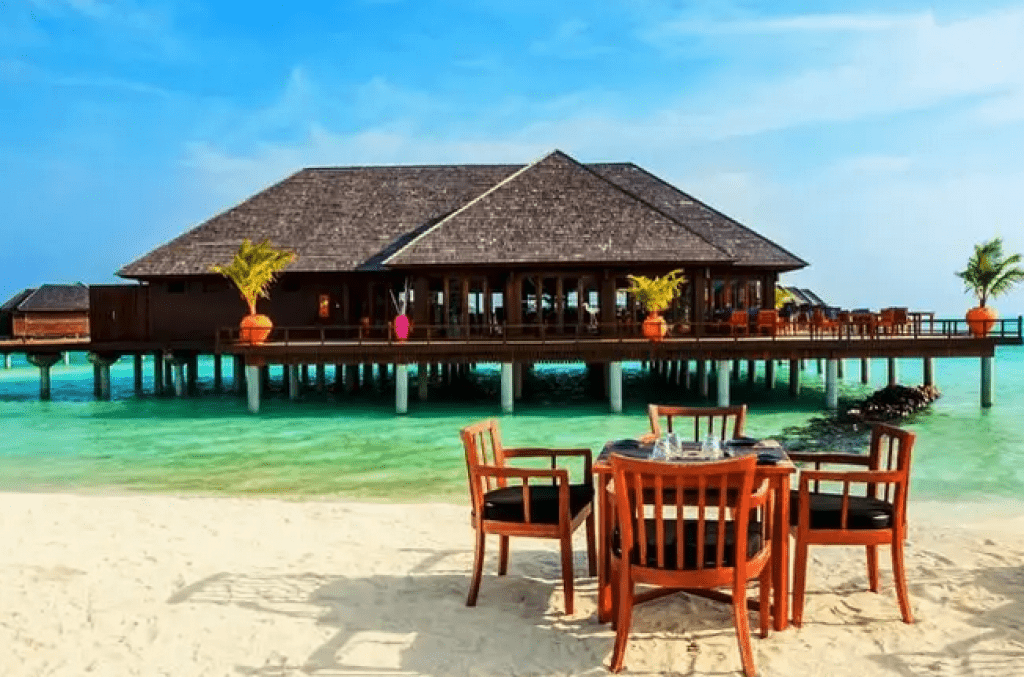 جزيرة بورا بورا Bora Bora أفضل اماكن السفر في شهر أغسطس