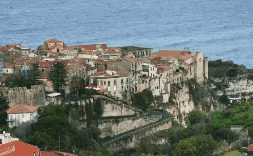 تروبيا – إيطاليا Tropea - Italy أفضل الوجهات السياحية في شهر فبراير