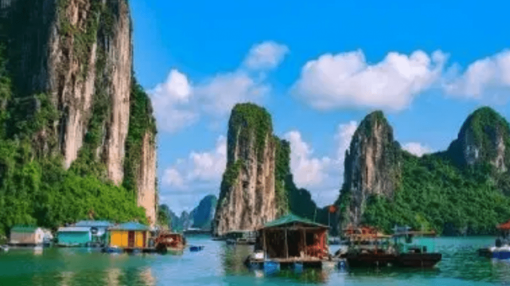 السياحة في فيتنام في ابريل  Vietnam افضل وجهات السفر في ابريل