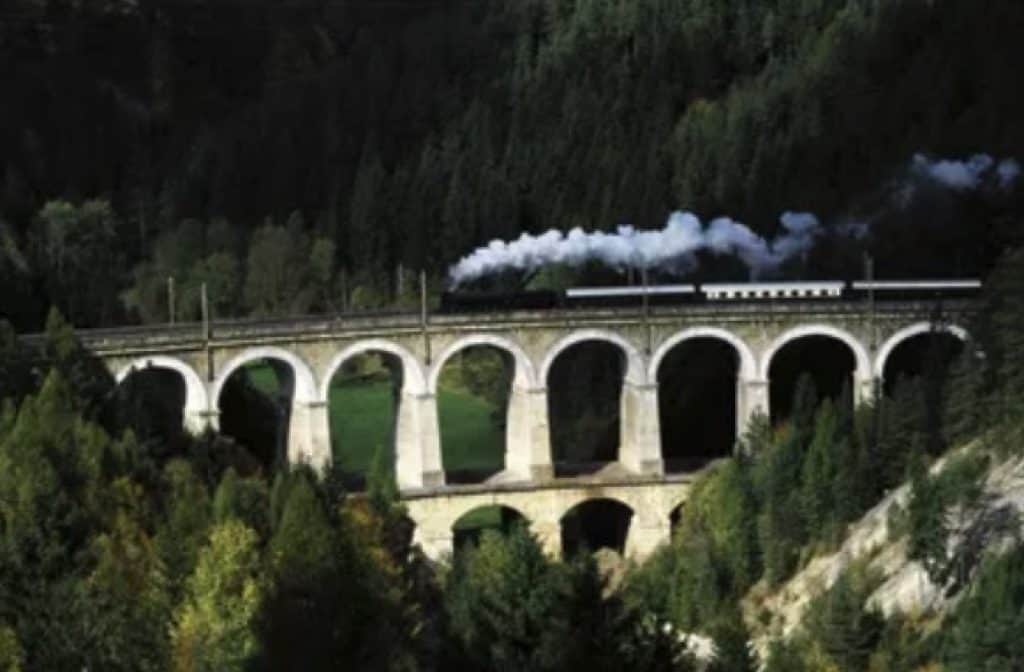 افضل رحلات القطار في النمسا -رحلة قطار سيمرينغ The Semmering Railroad