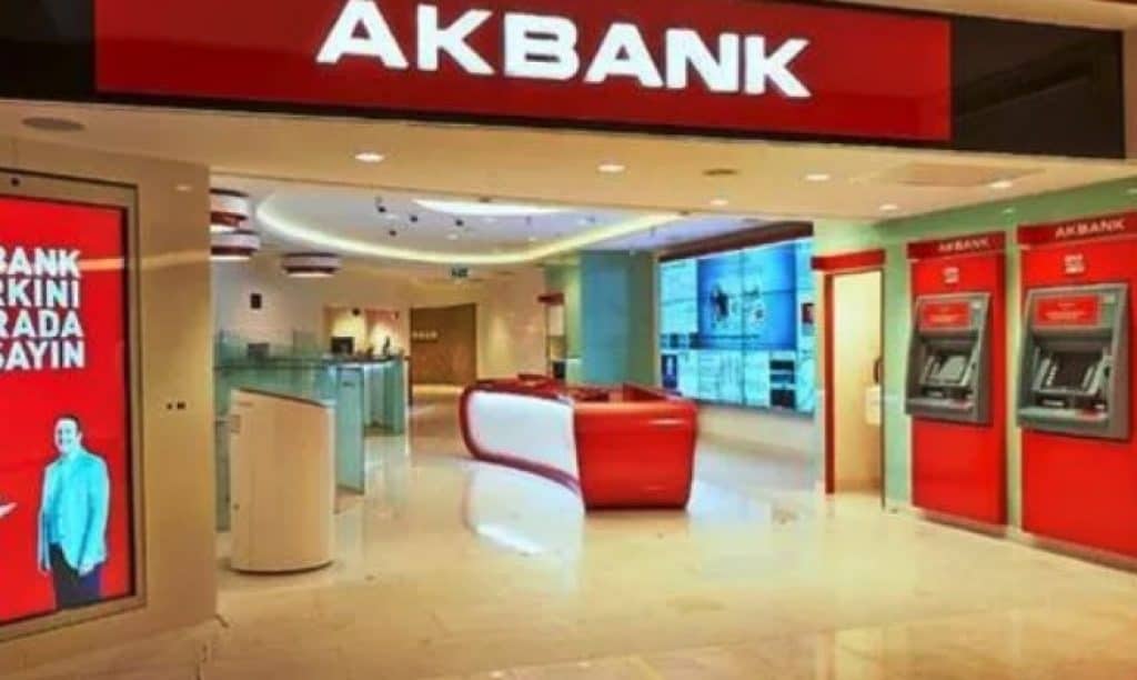 AKBank افضل بنك في تركيا للسحب والصرف