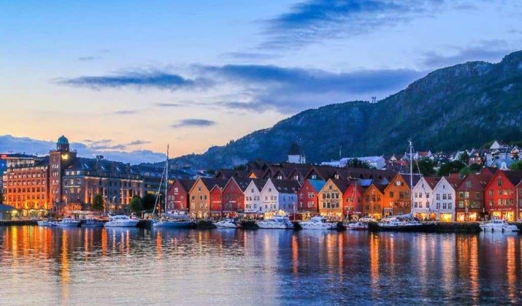 بيرغن ، النرويج افضل وجهات شهر العسل في اوروبا 